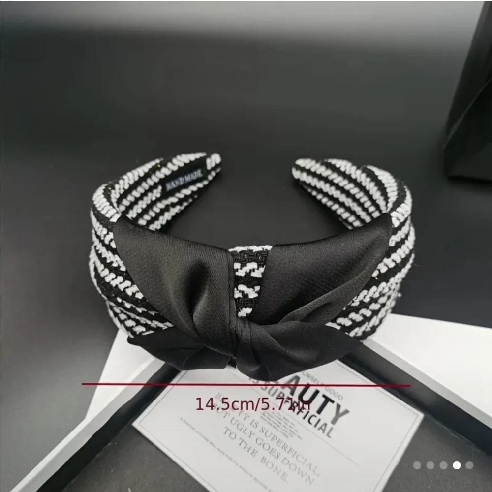 Elegant Black and White Wide Knot Headband